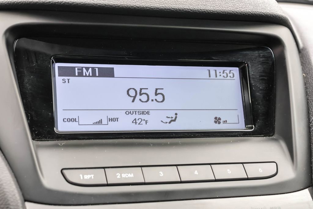 Used 2013 Hyundai Genesis 2.0T image 22