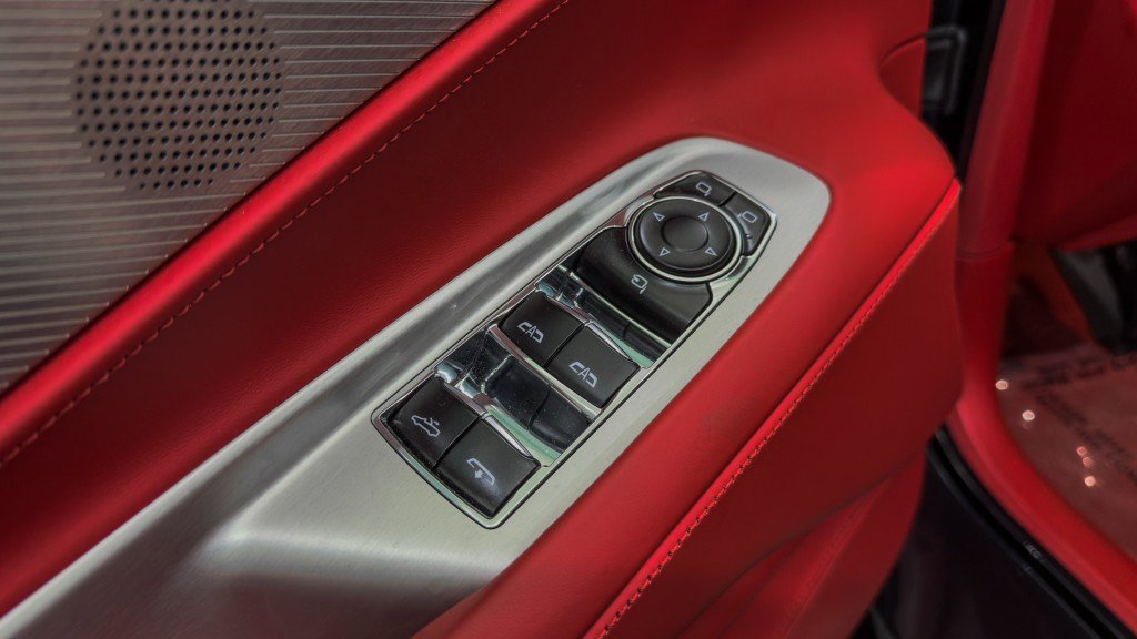 Used 2024 Chevrolet Corvette Stingray Premium Conv w/ Z51 Performance Package image 29