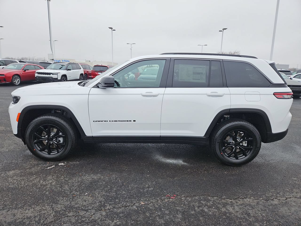New 2026 Jeep Grand Cherokee Altitude AWD/4WD image 4