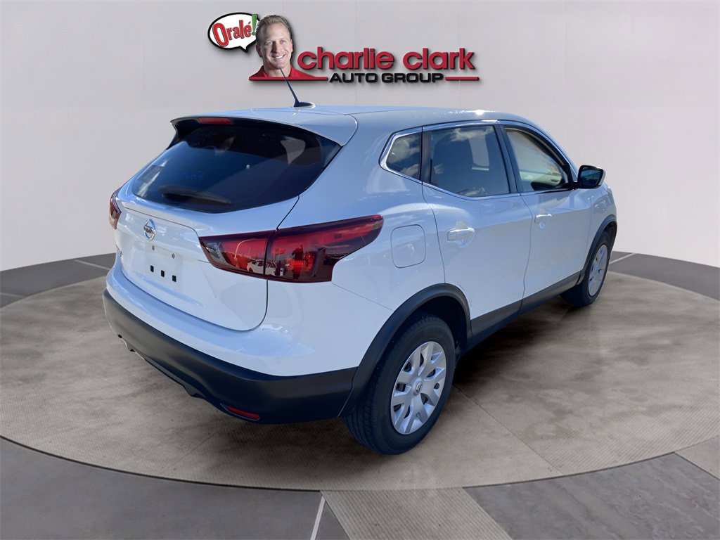 Used 2018 Nissan Rogue Sport S image 6