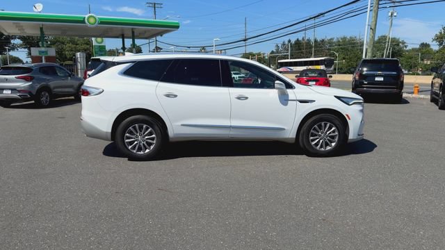 Certified 2024 Buick Enclave Essence FWD image 9