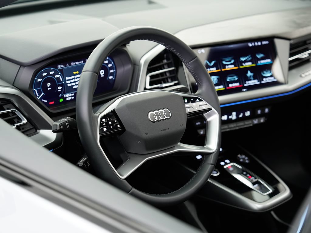 Used 2023 Audi Q4 e-tron Premium Plus w/ Premium Plus AWD/4WD image 4