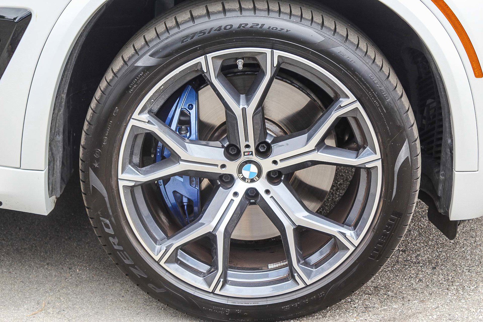 Used 2025 BMW X5 M60i image 10