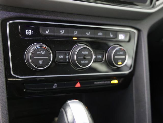 Used 2023 Volkswagen Atlas Cross Sport SE image 8