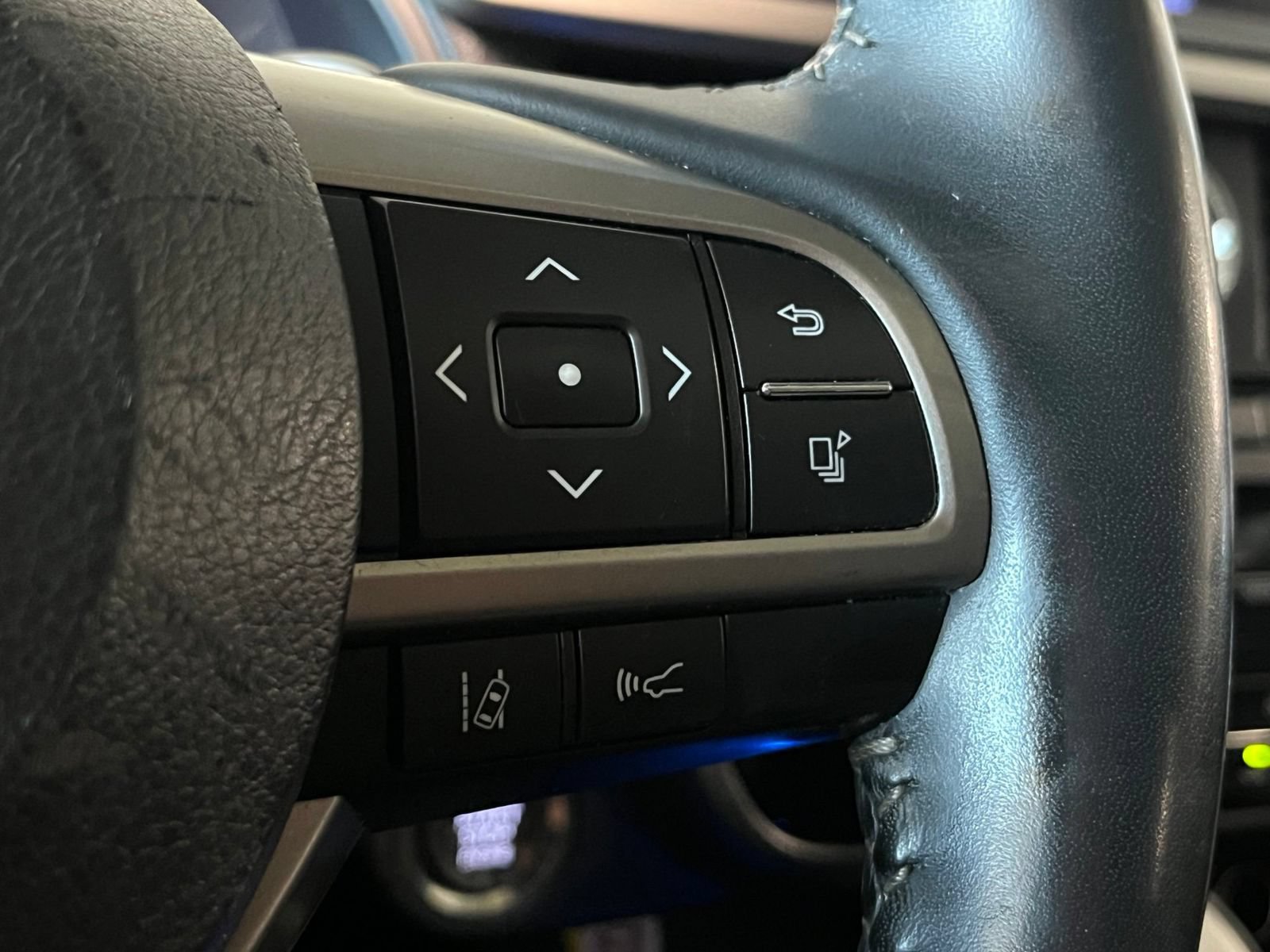 Used 2022 Lexus RX 350 AWD w/ Premium Package image 30