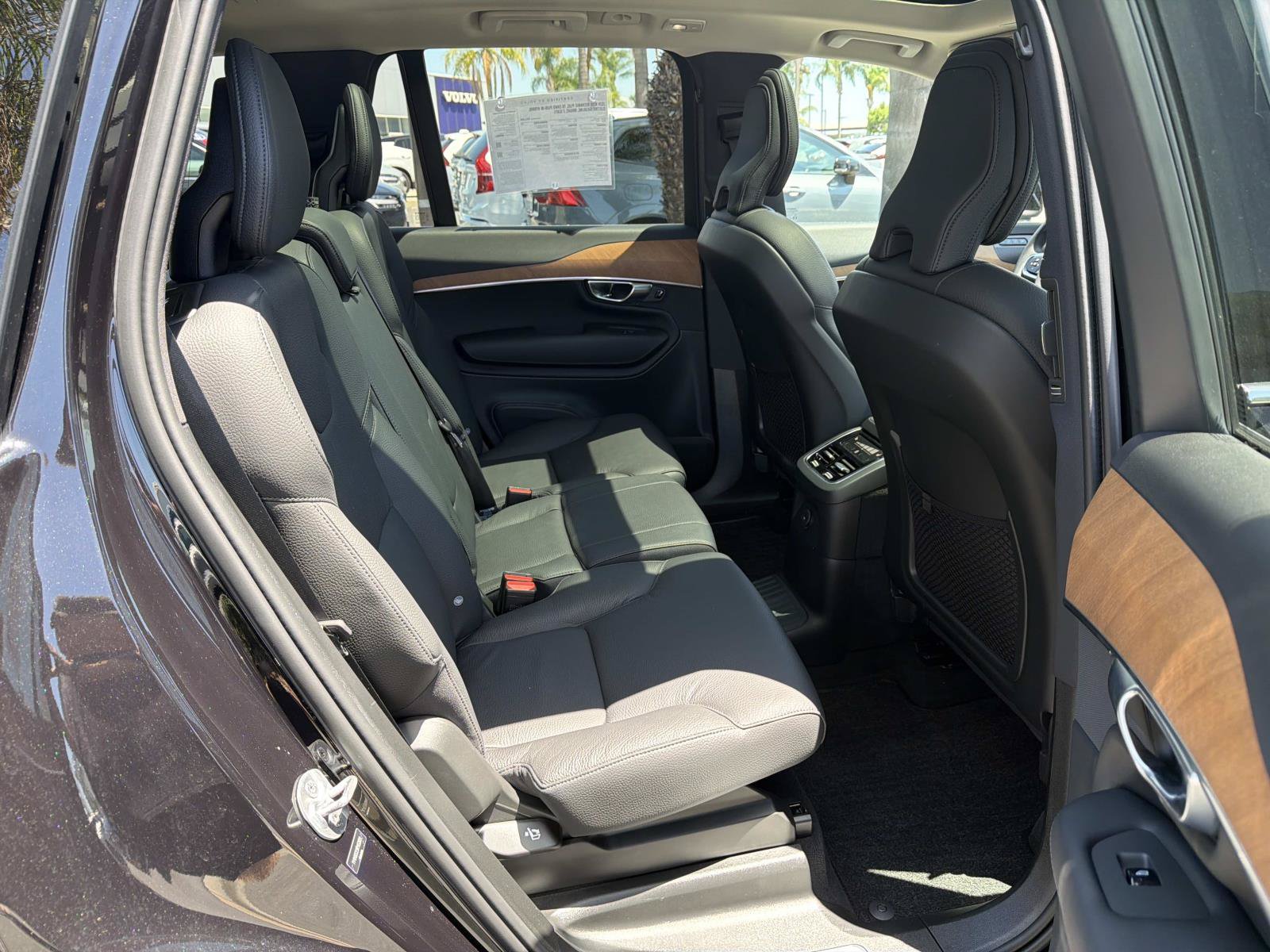Certified 2024 Volvo XC90 T8 Plus w/ Protection Package Premier AWD/4WD image 25