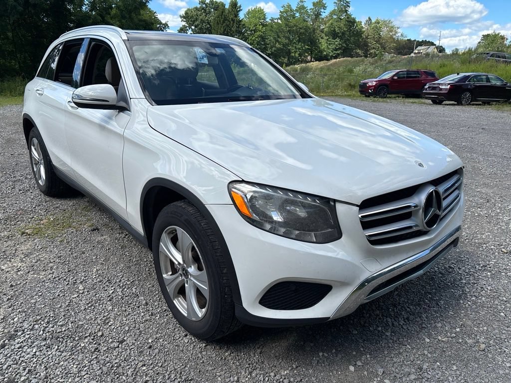 Used 2017 Mercedes-Benz GLC 300 image 4