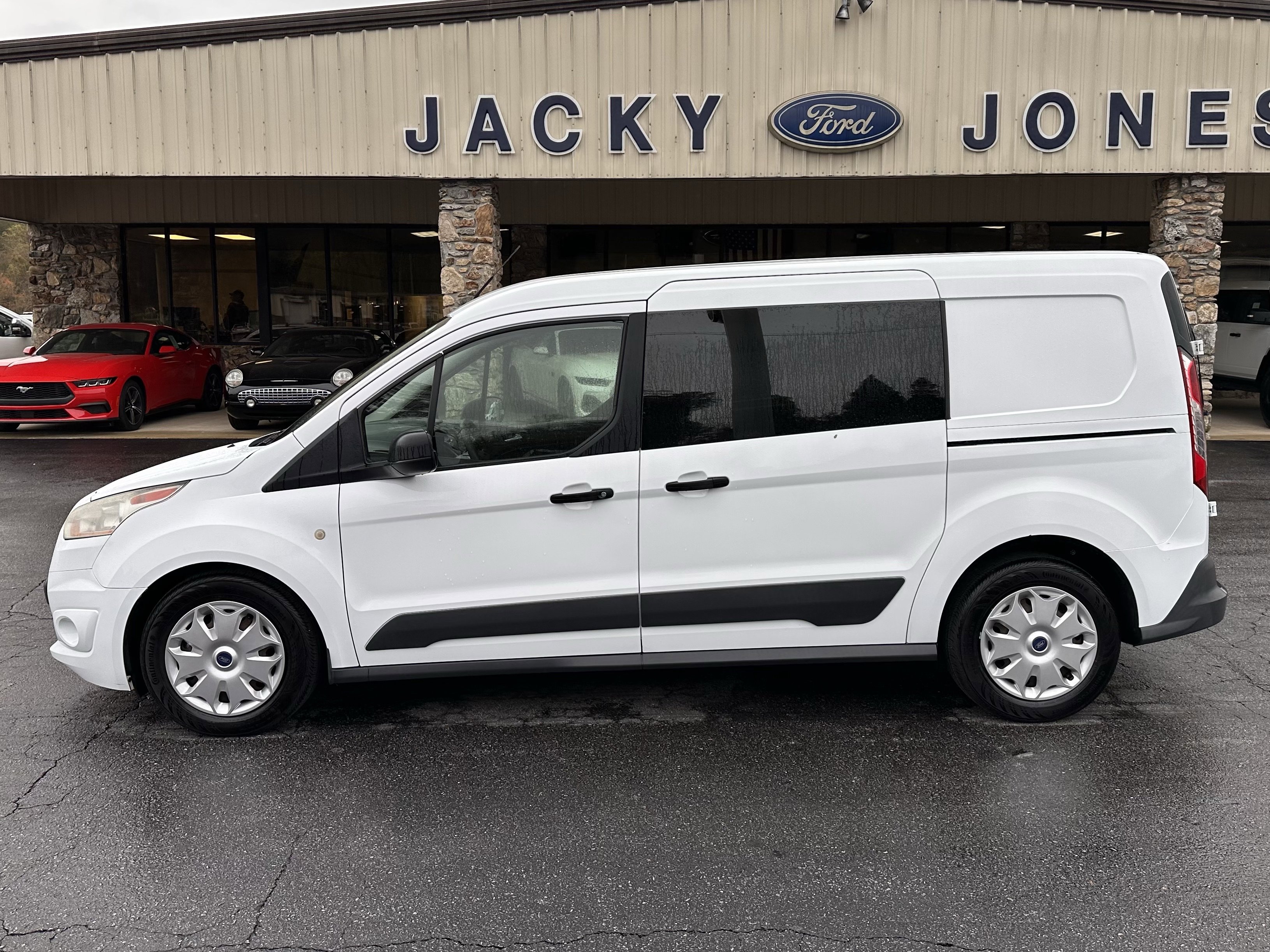 Used 2016 Ford Transit Connect XLT