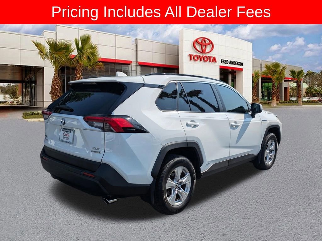 Certified 2020 Toyota RAV4 XLE w/ Convenience Package AWD/4WD image 5
