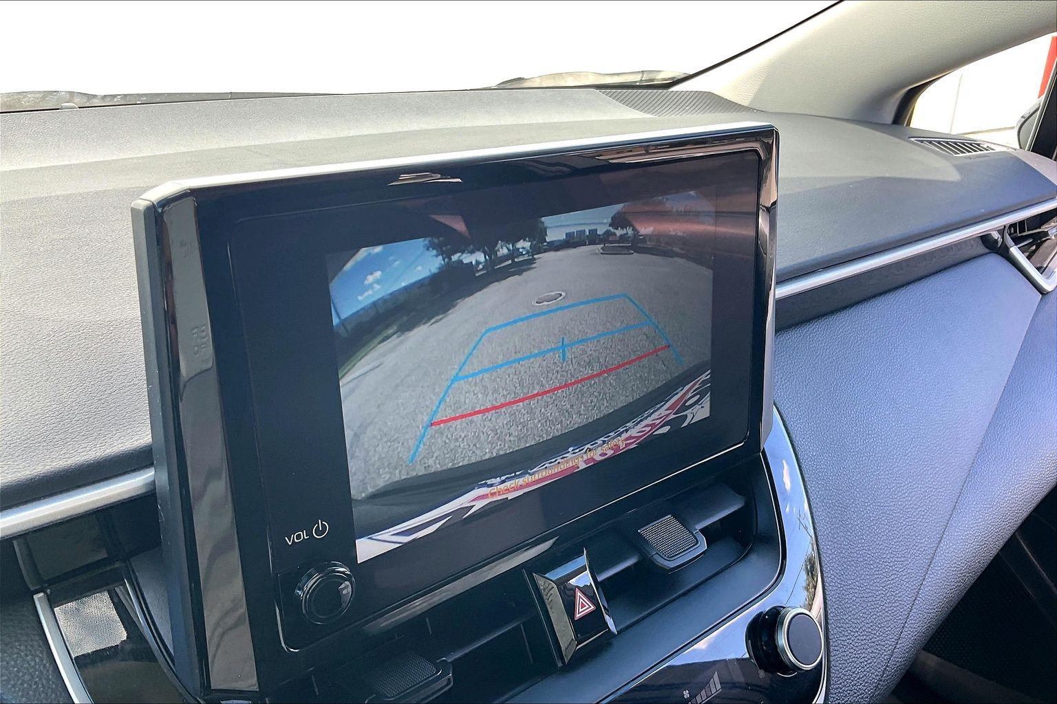 Used 2025 Toyota Corolla LE FWD image 26