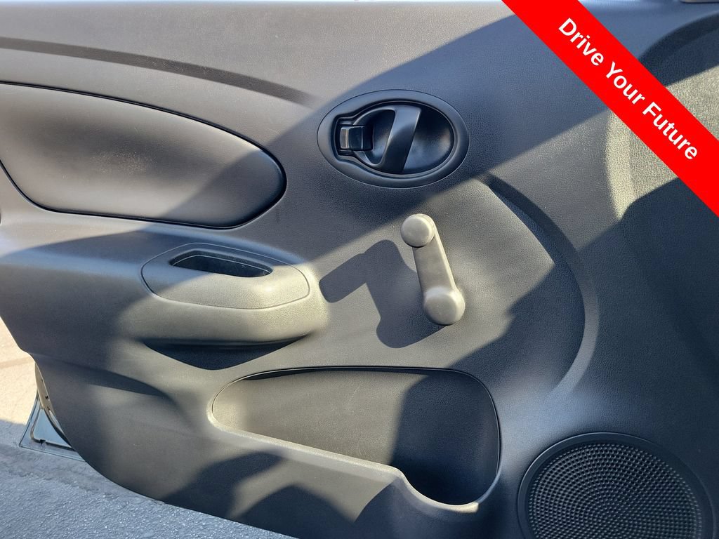 Used 2019 Nissan Versa S FWD image 17