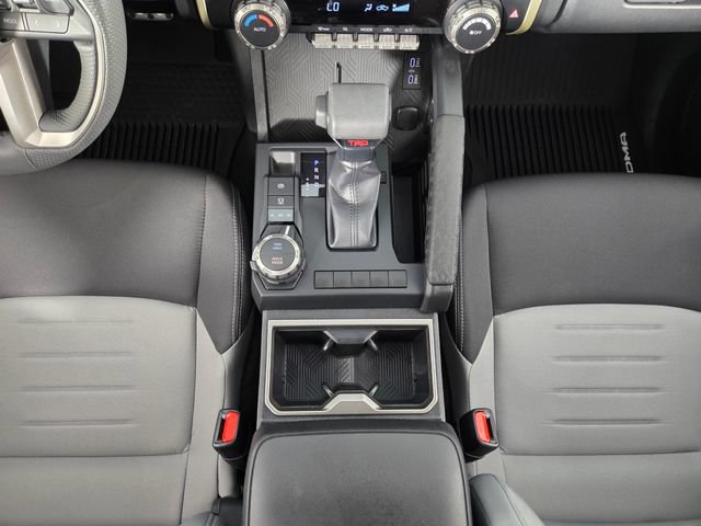 Used 2025 Toyota Tacoma TRD Sport AWD/4WD image 24