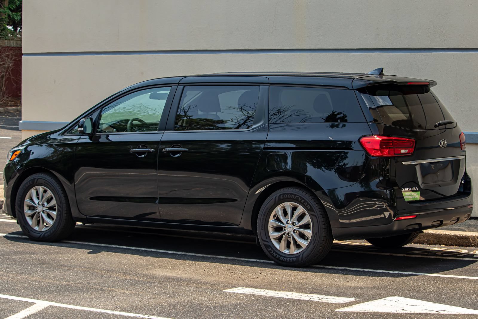 Used 2020 Kia Sedona LX FWD image 7