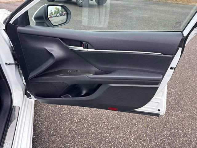 Used 2023 Toyota Camry SE FWD image 22