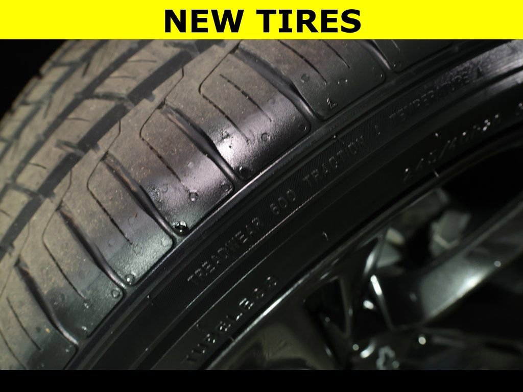 Used 2022 Chevrolet Camaro LT w/ RS Package image 7