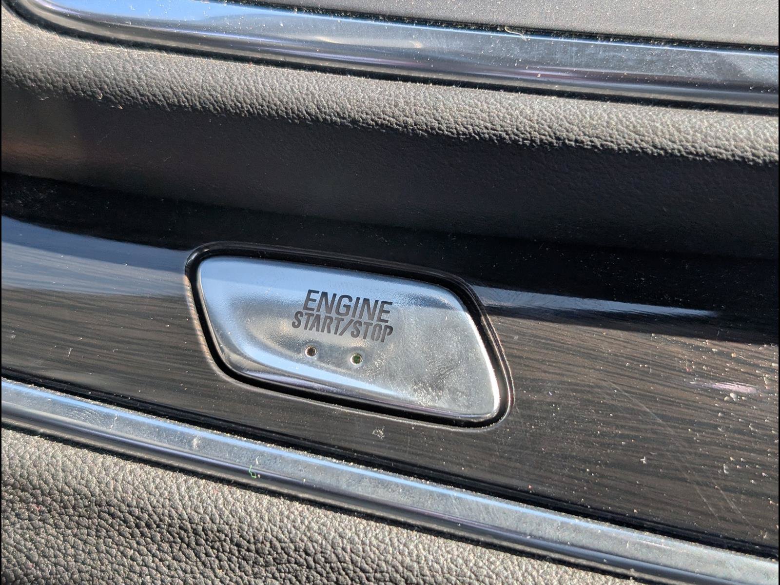Used 2020 Buick Enclave Premium AWD/4WD image 7