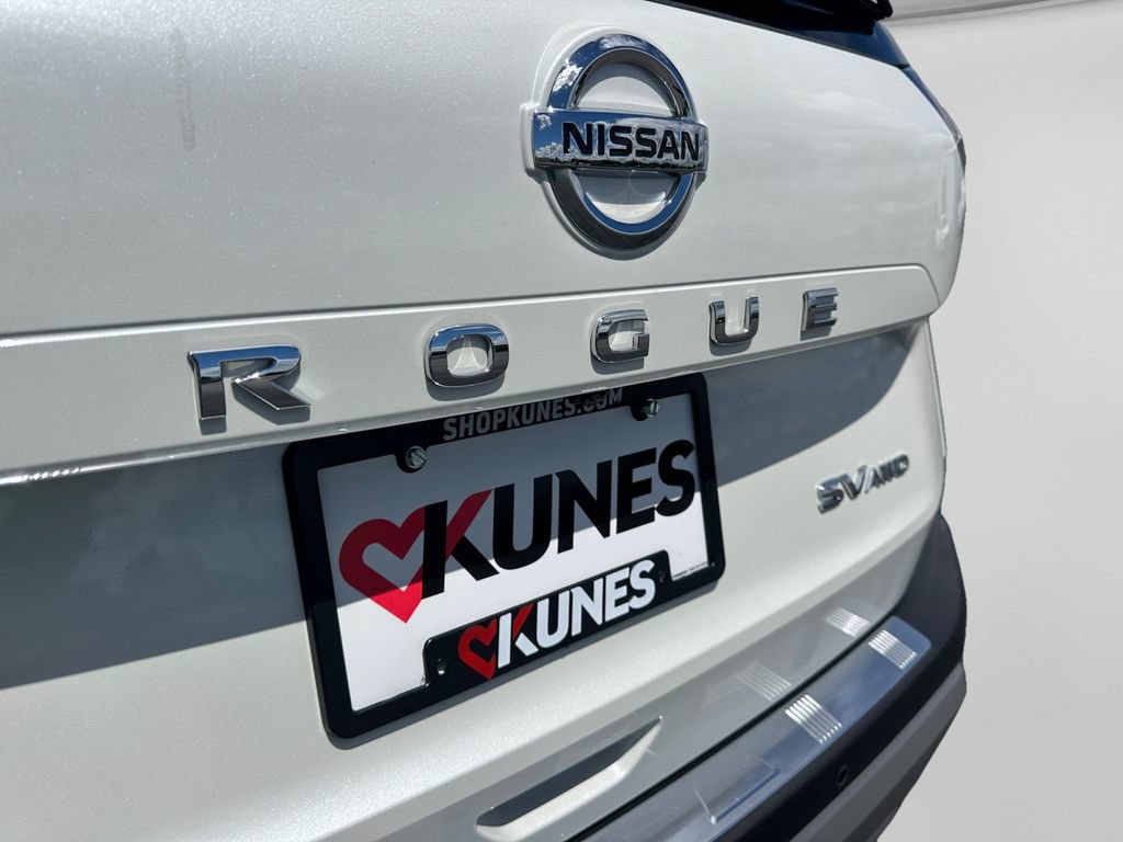 Used 2021 Nissan Rogue SV AWD/4WD image 8