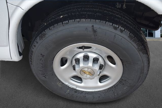 New 2025 Chevrolet Express 2500 Extended image 12