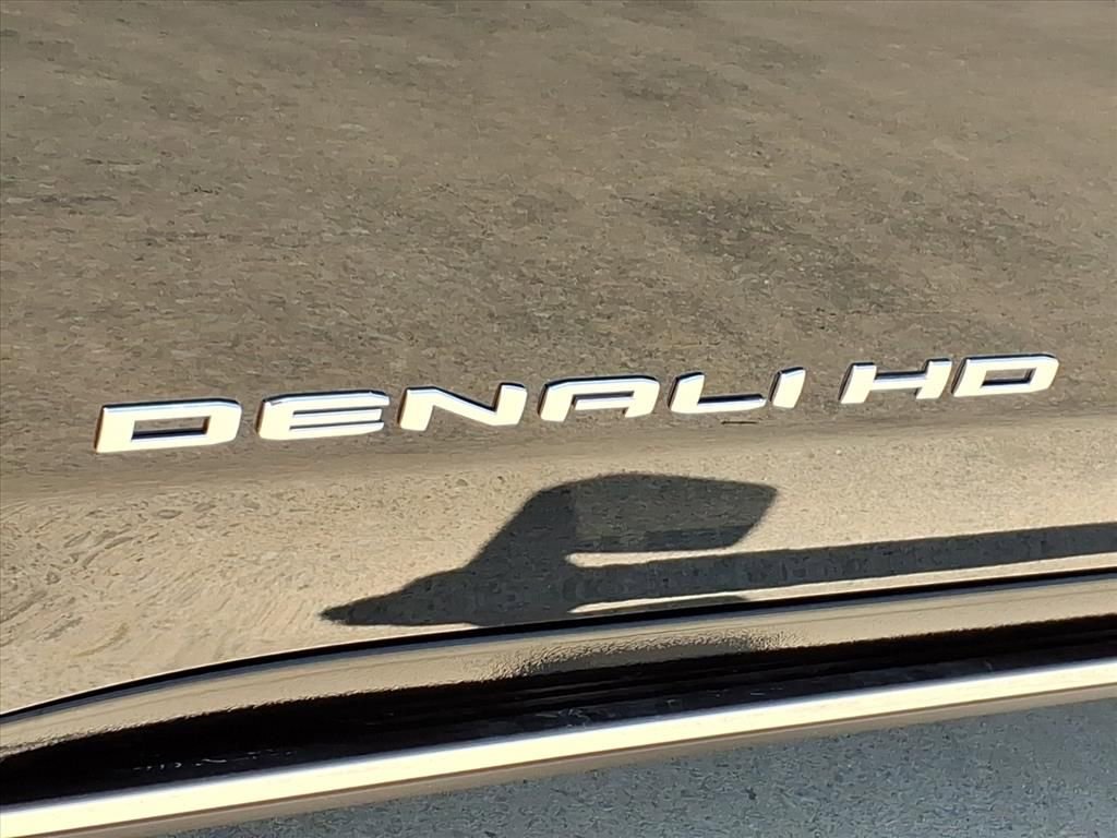New 2026 GMC Sierra 2500 Denali w/ Denali Reserve Package image 11