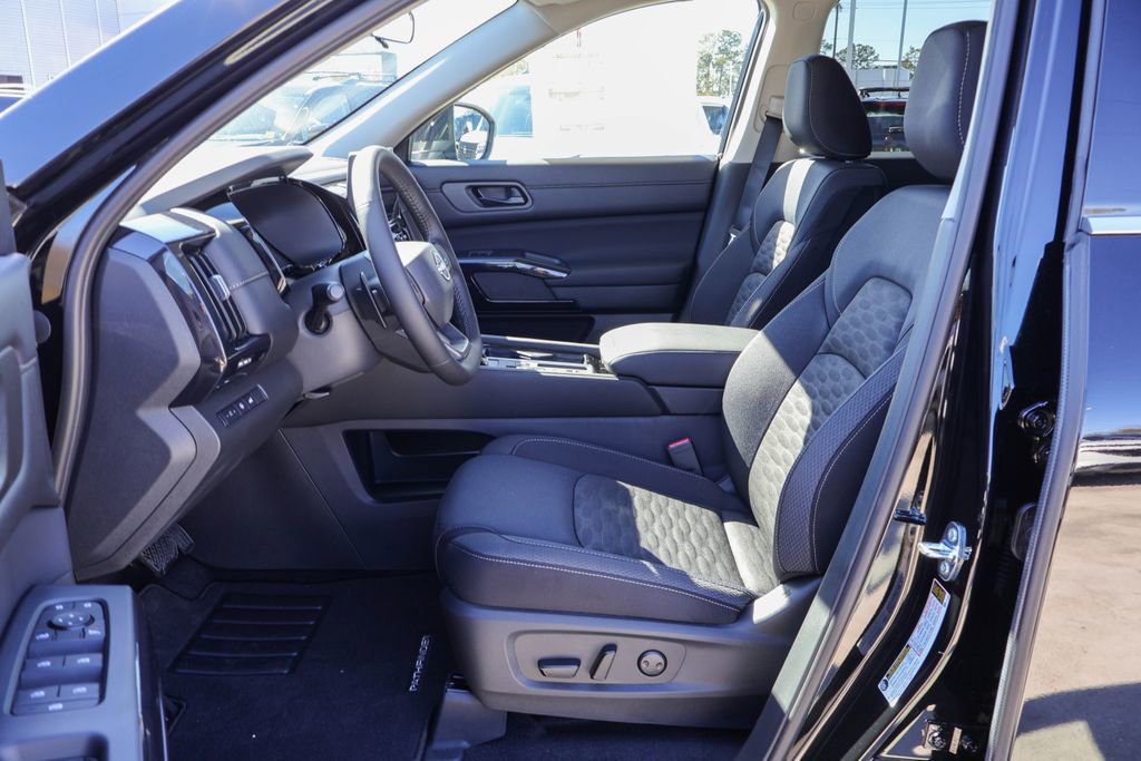 New 2026 Nissan Pathfinder SV FWD image 7