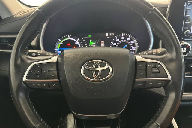 Used 2020 Toyota Highlander XLE AWD/4WD image 30
