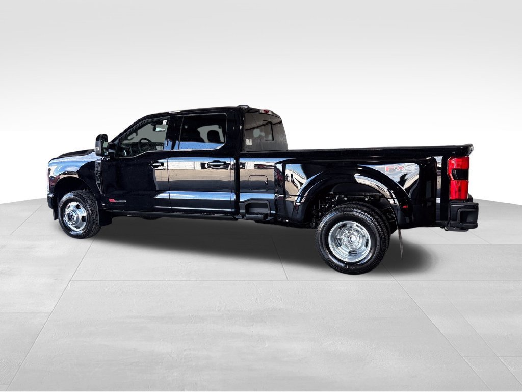 New 2027 Ford F350 Platinum AWD/4WD image 2