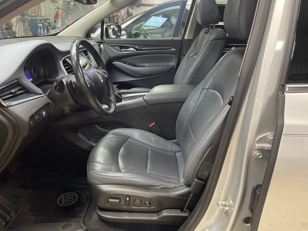 Used 2021 Buick Enclave Premium w/ Sun and Sites Package AWD/4WD image 14