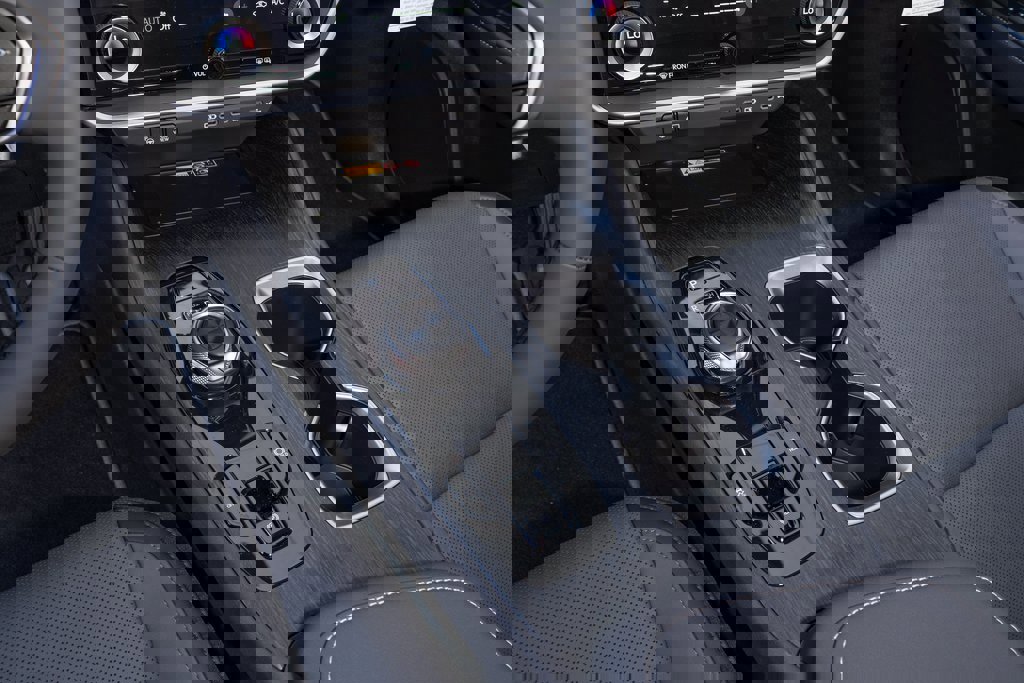 New 2026 Lexus RZ 450e Premium image 18