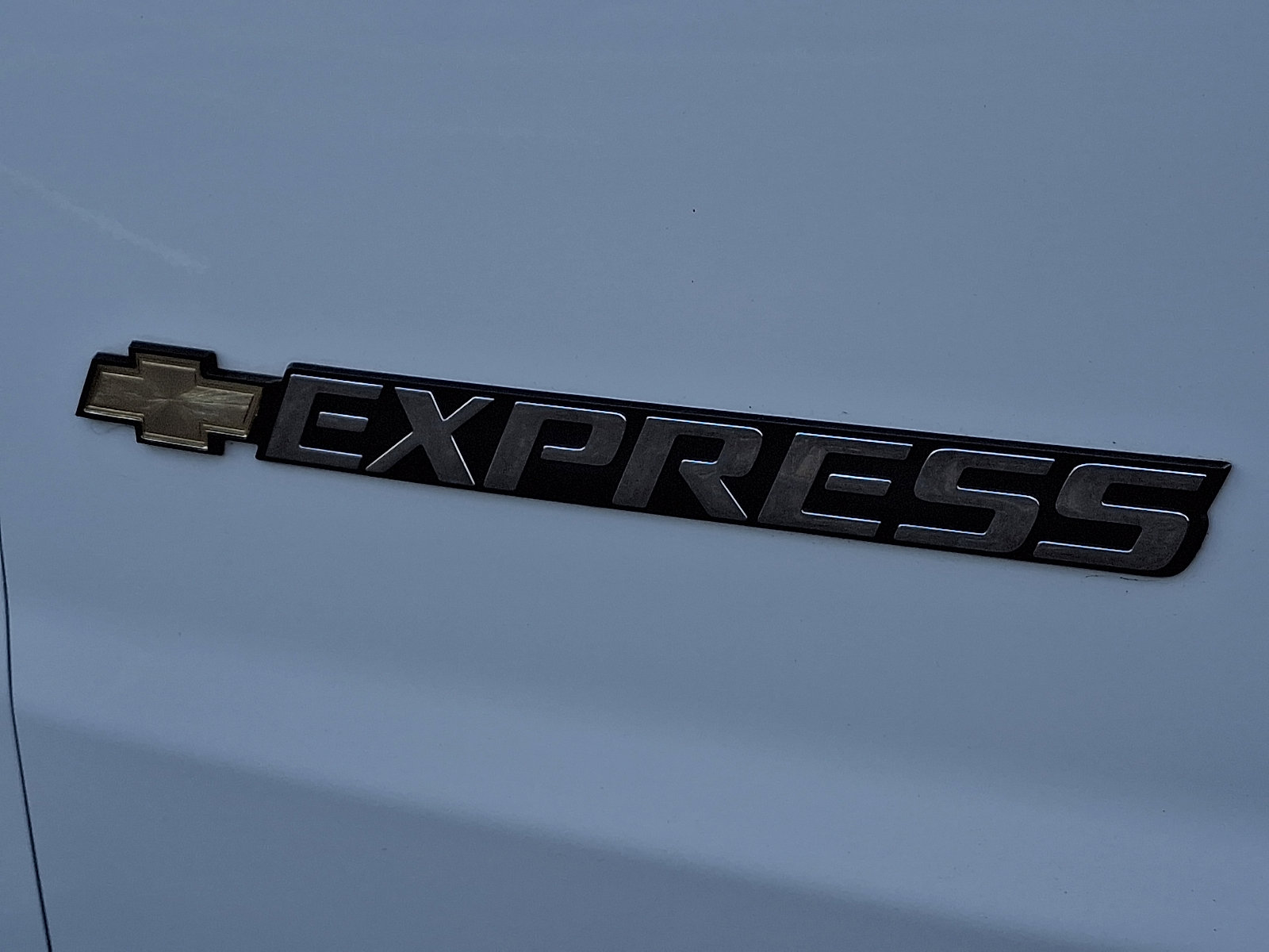 Used 2024 Chevrolet Express 3500 LT w/ LT Preferred Equipment Group RWD image 30