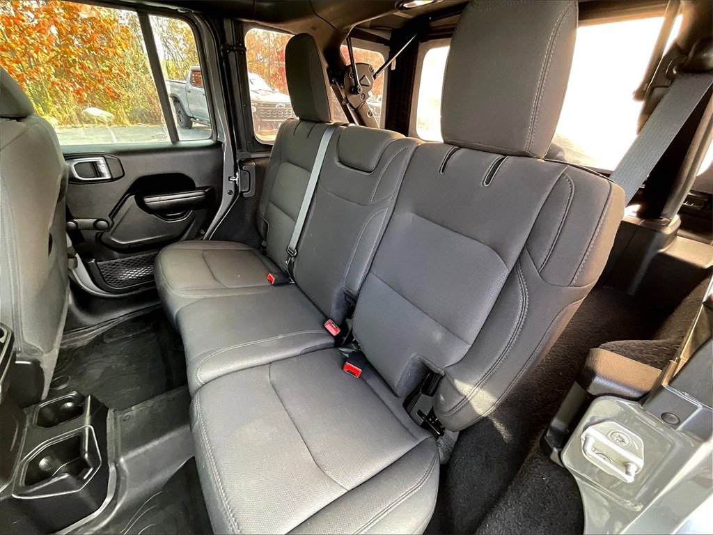 Used 2021 Jeep Wrangler Unlimited Sport image 14