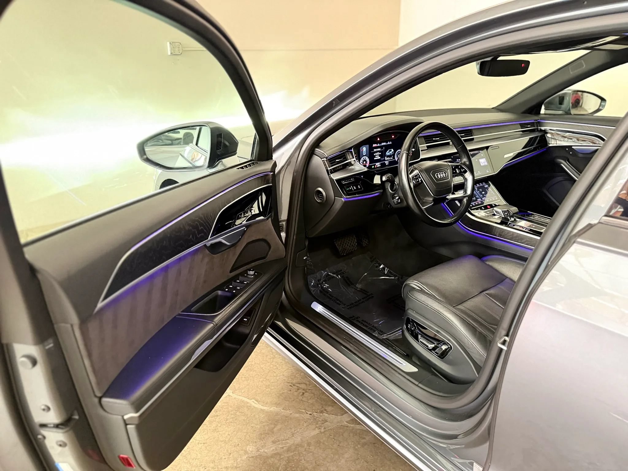 Used 2020 Audi A8 L 4.0T w/ Executive Package AWD/4WD image 13