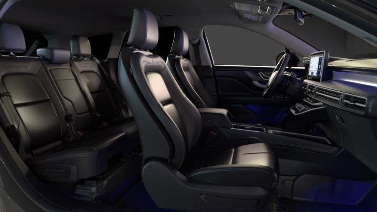 New 2025 Lincoln Corsair AWD w/ Equipment Group 101A image 28