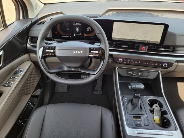 New 2027 Kia Carnival FWD image 13