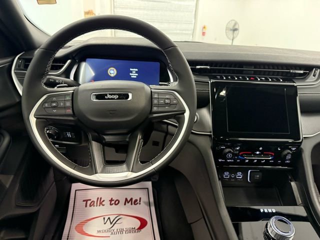 New 2026 Jeep Grand Cherokee L Laredo image 18