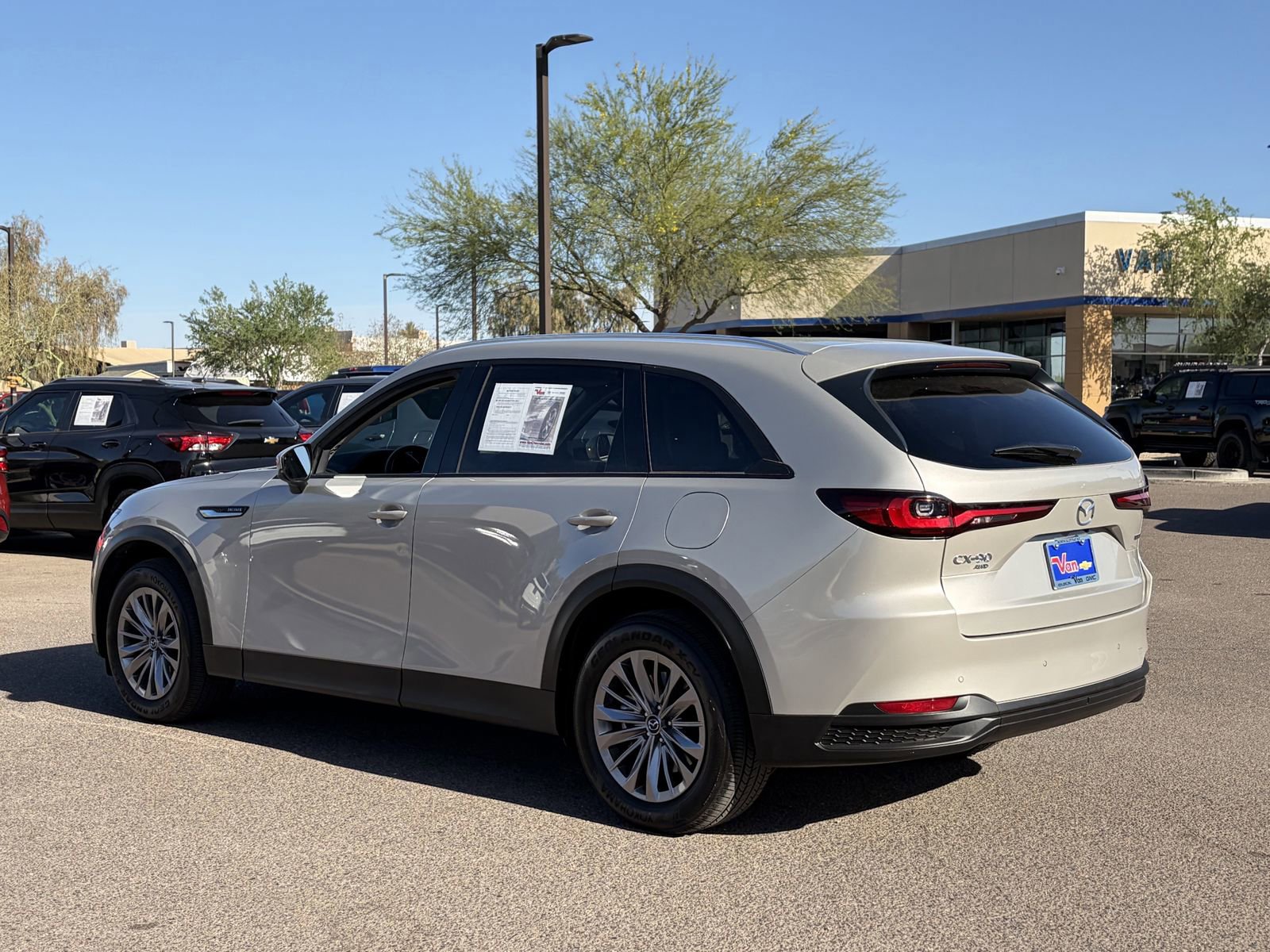 Used 2025 MAZDA CX-90 3.3 Turbo w/ Preferred Package AWD/4WD image 4