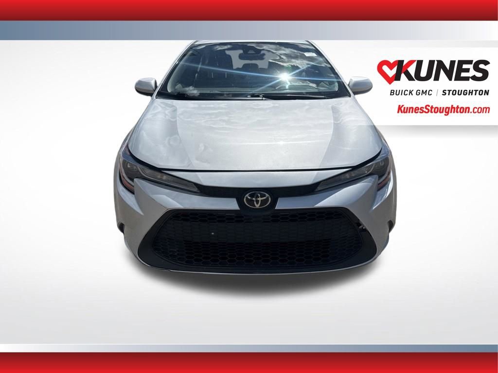 Used 2022 Toyota Corolla LE FWD image 2