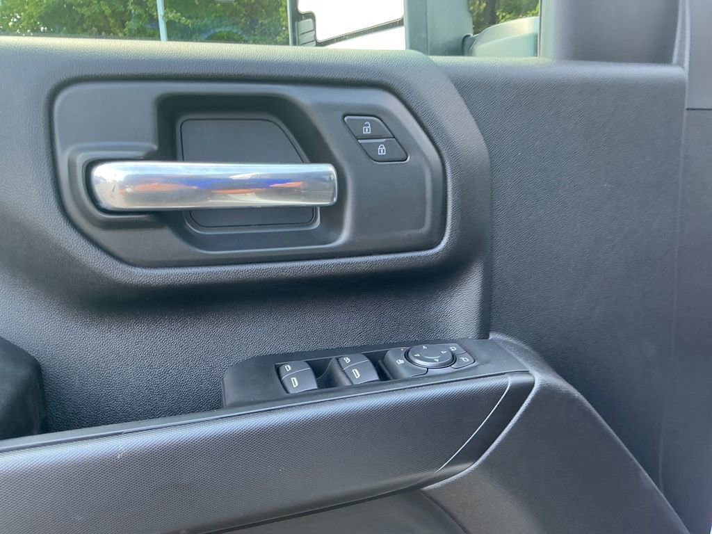 New 2026 Chevrolet Silverado 2500 Custom w/ Custom Convenience Package image 9