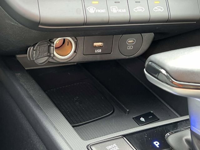 Certified 2025 Hyundai Elantra SEL image 29