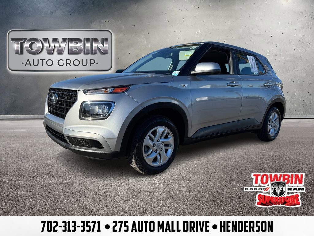 Used 2024 Hyundai Venue SE image 1