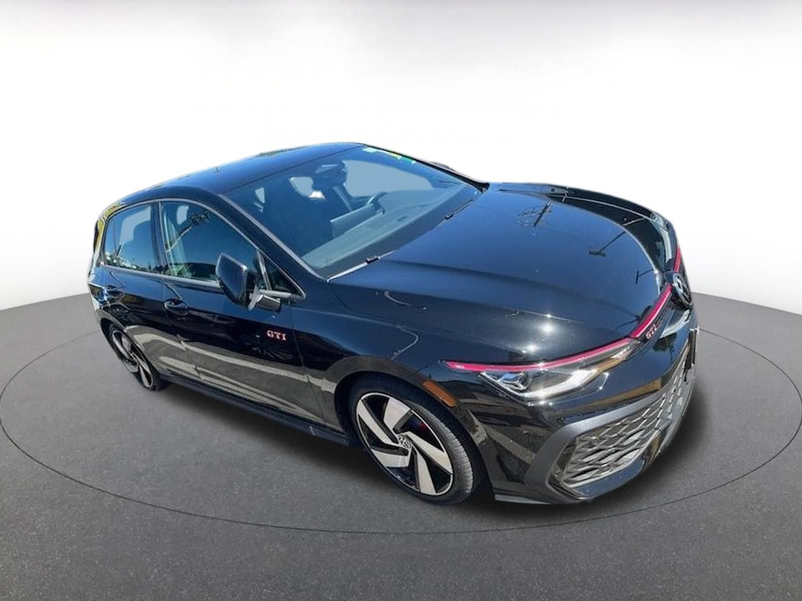 Used 2026 Volkswagen Golf S FWD image 2