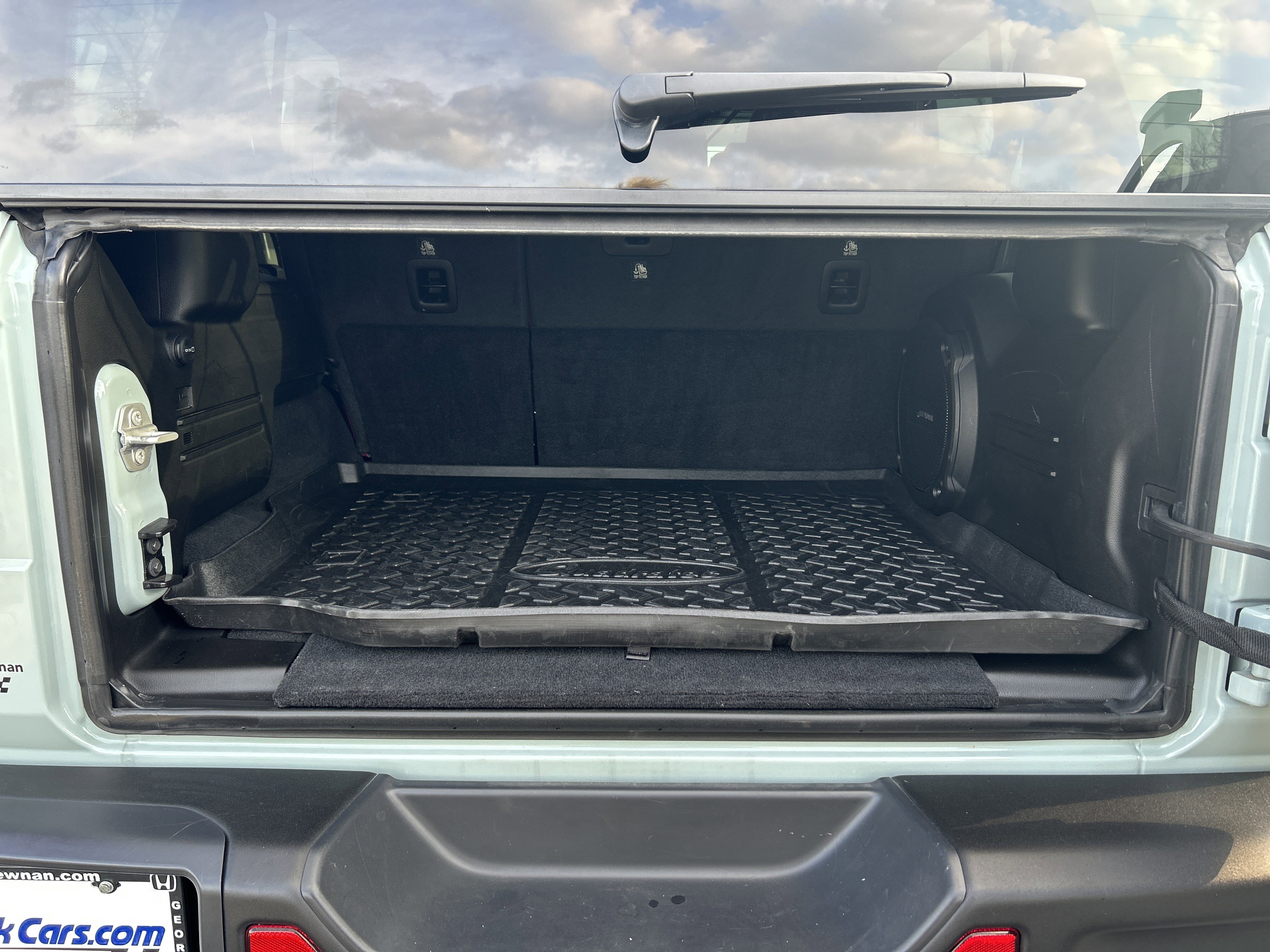 Used 2024 Jeep Wrangler Unlimited Rubicon 392 image 30