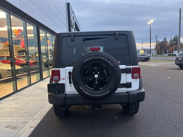Used 2018 Jeep Wrangler Sport image 4