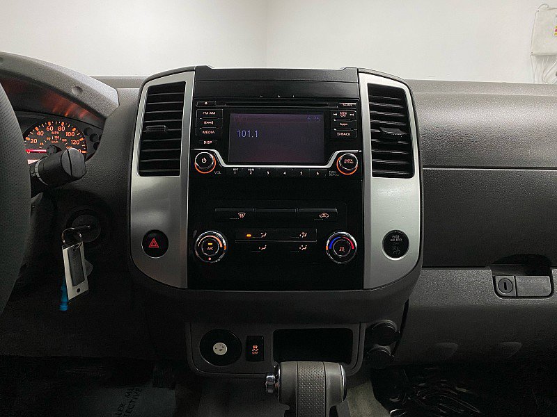 Used 2016 Nissan Frontier SV image 18