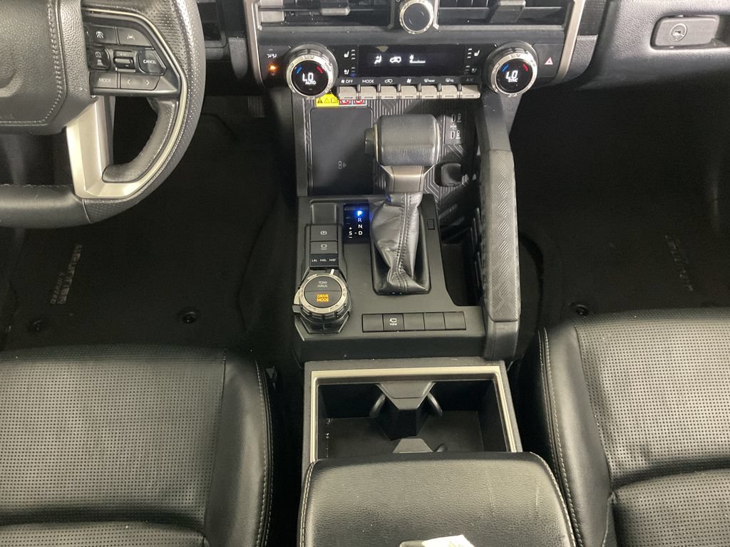 Used 2025 Toyota 4Runner Limited AWD/4WD image 14