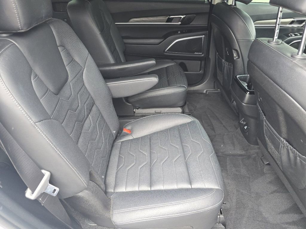 Used 2022 Kia Telluride SX w/ SX Prestige Package AWD/4WD image 22