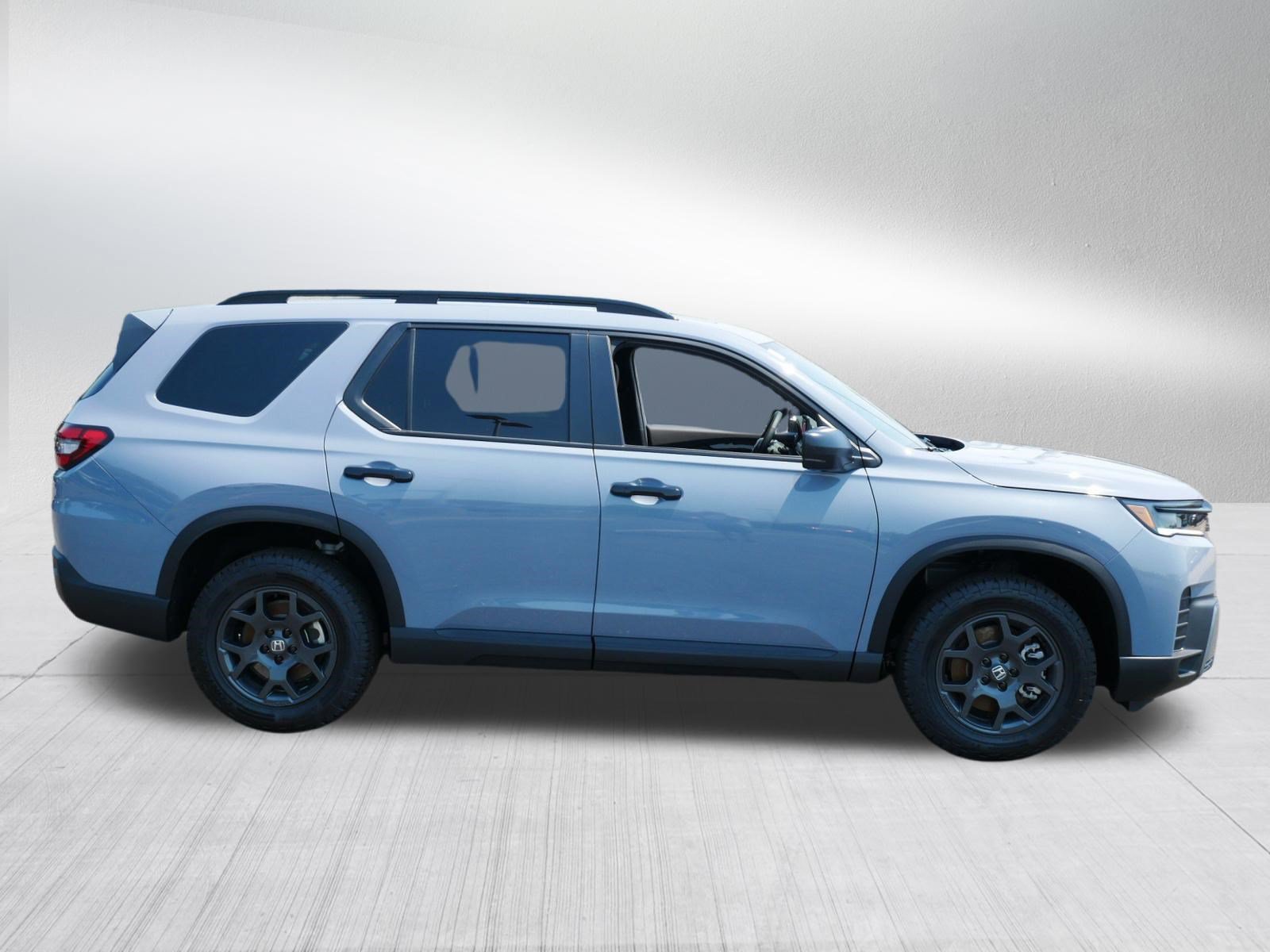Certified 2026 Honda Pilot TrailSport image 8