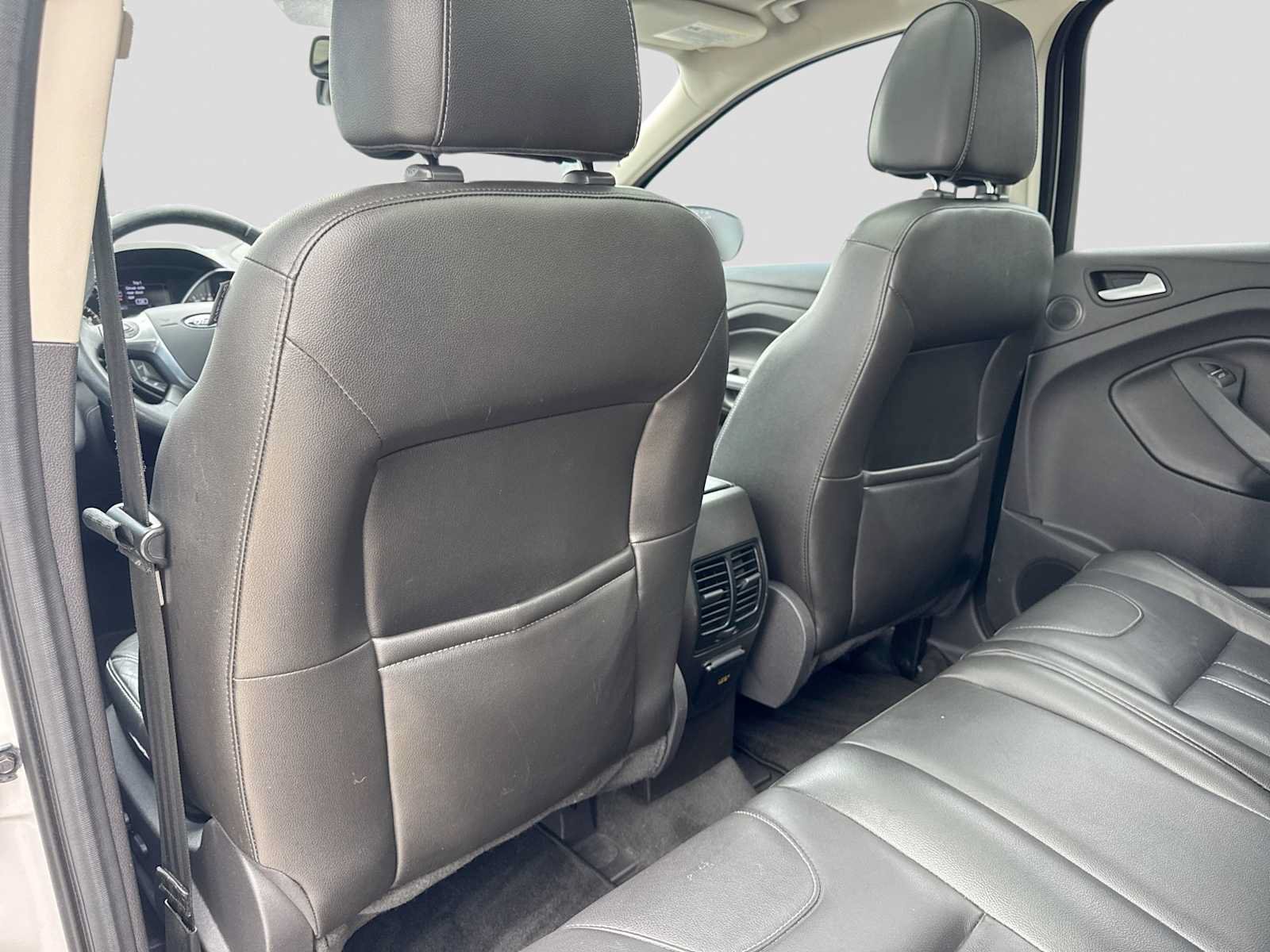 Used 2013 Ford Escape Titanium w/ Parking Technology Pkg AWD/4WD image 18