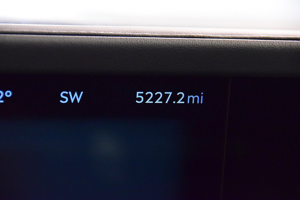 Used 2024 Lincoln Nautilus Reserve image 24