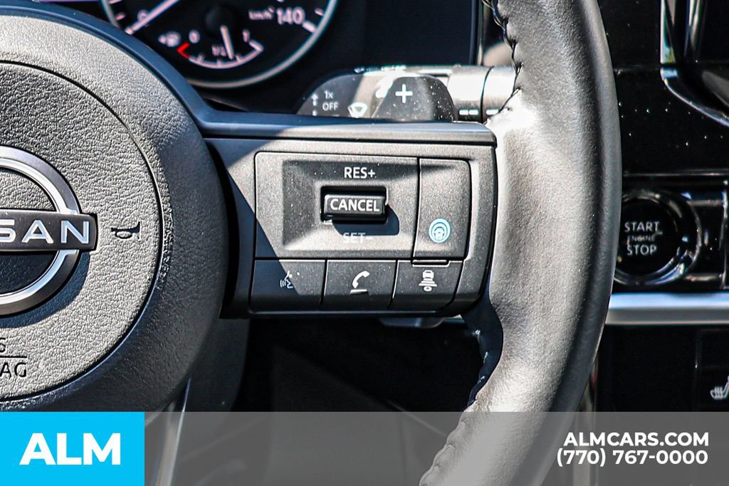Used 2025 Nissan Pathfinder SV FWD image 37