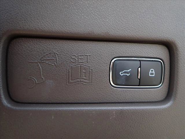 Used 2020 Lincoln Aviator Reserve w/ Elements Package Plus image 9